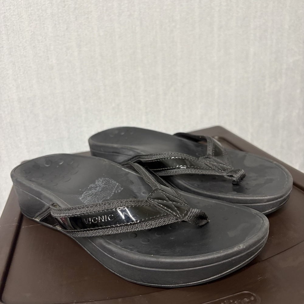 Vionic High Tide Sandals Women's Sz 7 Black Platform Wedge Thong Flip Flop
